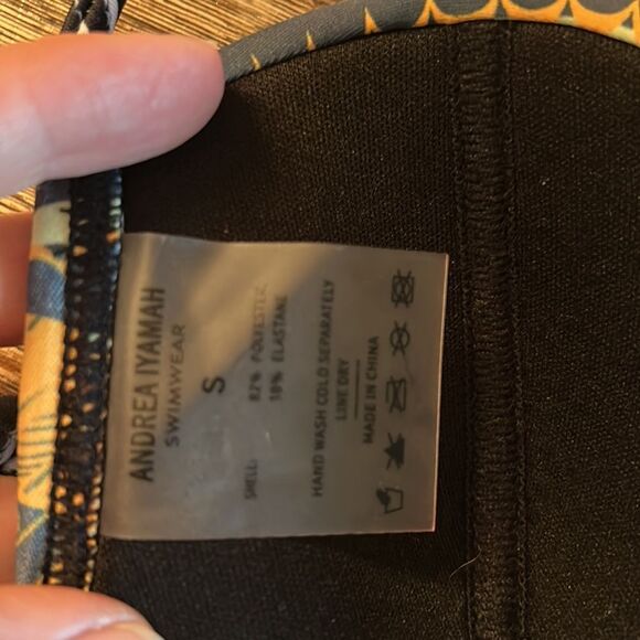 🎀 Andrea Iyamah bikini top small looks new swim wear - Picture 8 of 8